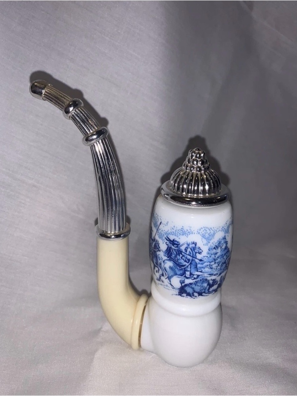 Blue & White Porcelain bottle